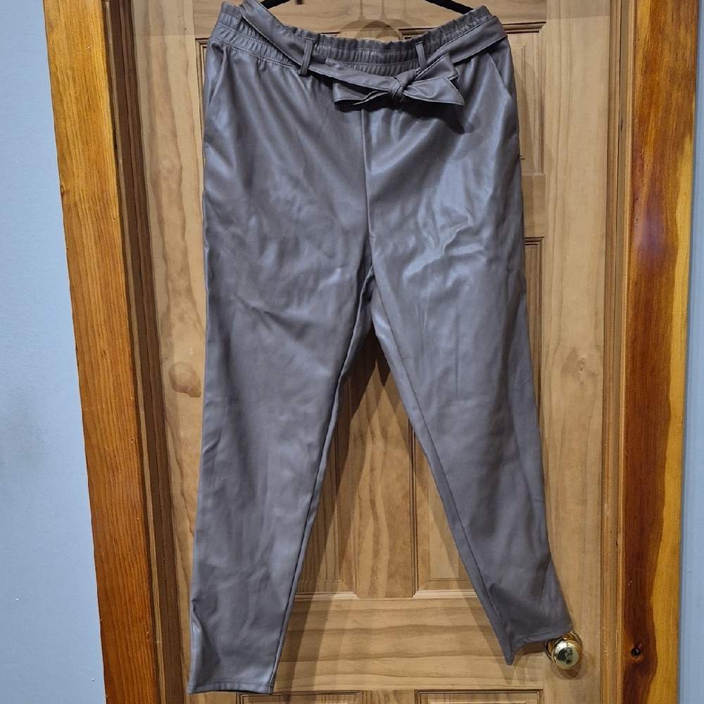 Mexx Men's Gray Tapered Chinos with Waist Tie